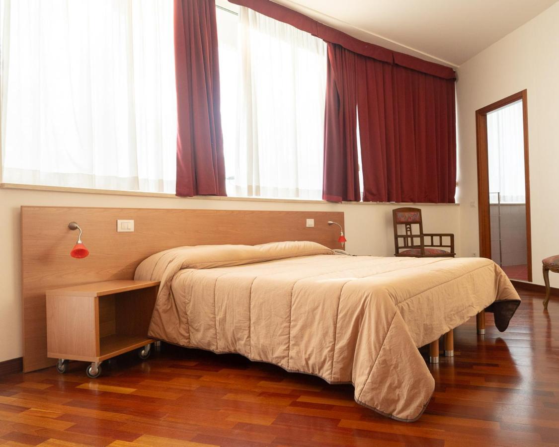Hotel All'Oasi 파에세 외부 사진